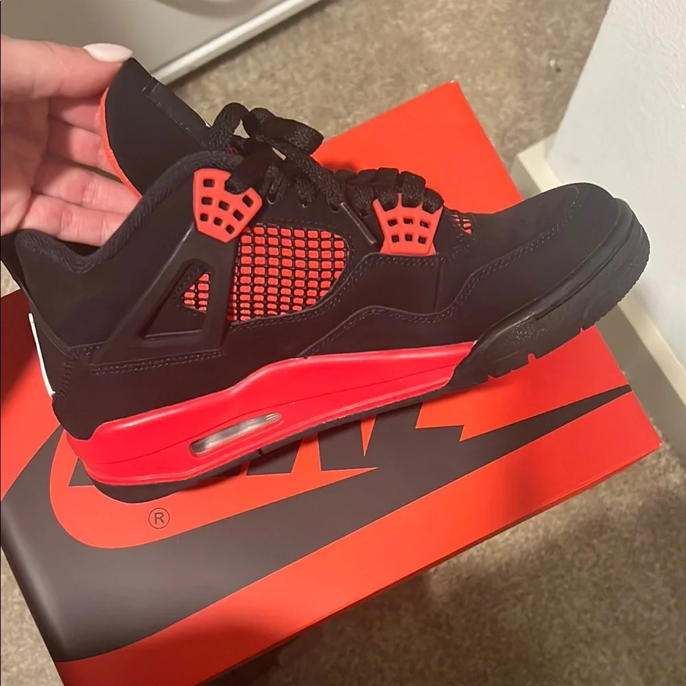 Jordan 4s Red Thunder
